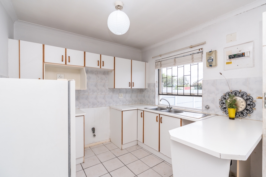 2 Bedroom Property for Sale in Thornton Western Cape